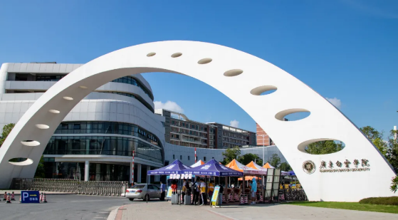 广东白云学院2021年专升本入学3916人